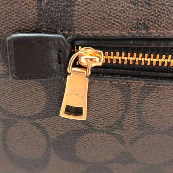🤎Coach Dark Brown Signature Satchel - Picture 7 of 14